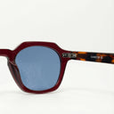 Lunettes de soleil LUMICRYST rouges unisex – vue de profil – Gango Brand