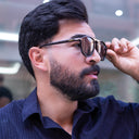 Lunettes de soleil SHADY noires unisex – vue de profil – Gango Brand