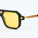 Lunettes de soleil AMBER noires homme – détail de la monture – Gango Brand