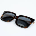 Lunettes de soleil RUBY marron unisex – vue trois quarts – Gango Brand