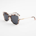 Lunettes de soleil BLAZE marron femmes – détail de la monture – Gango Brand