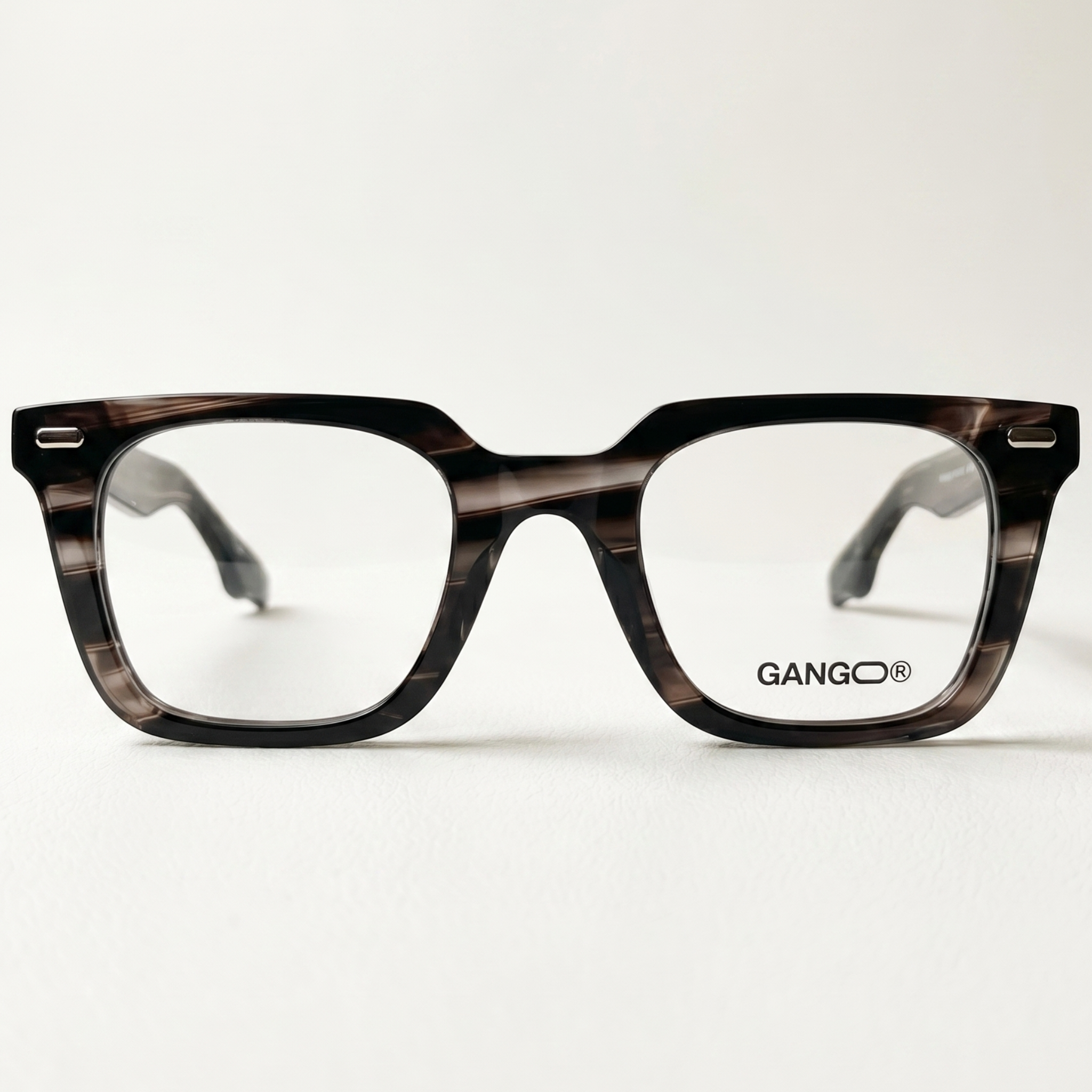 Lunettes de soleil SIROCCO marron unisex – vue trois quarts – Gango Brand