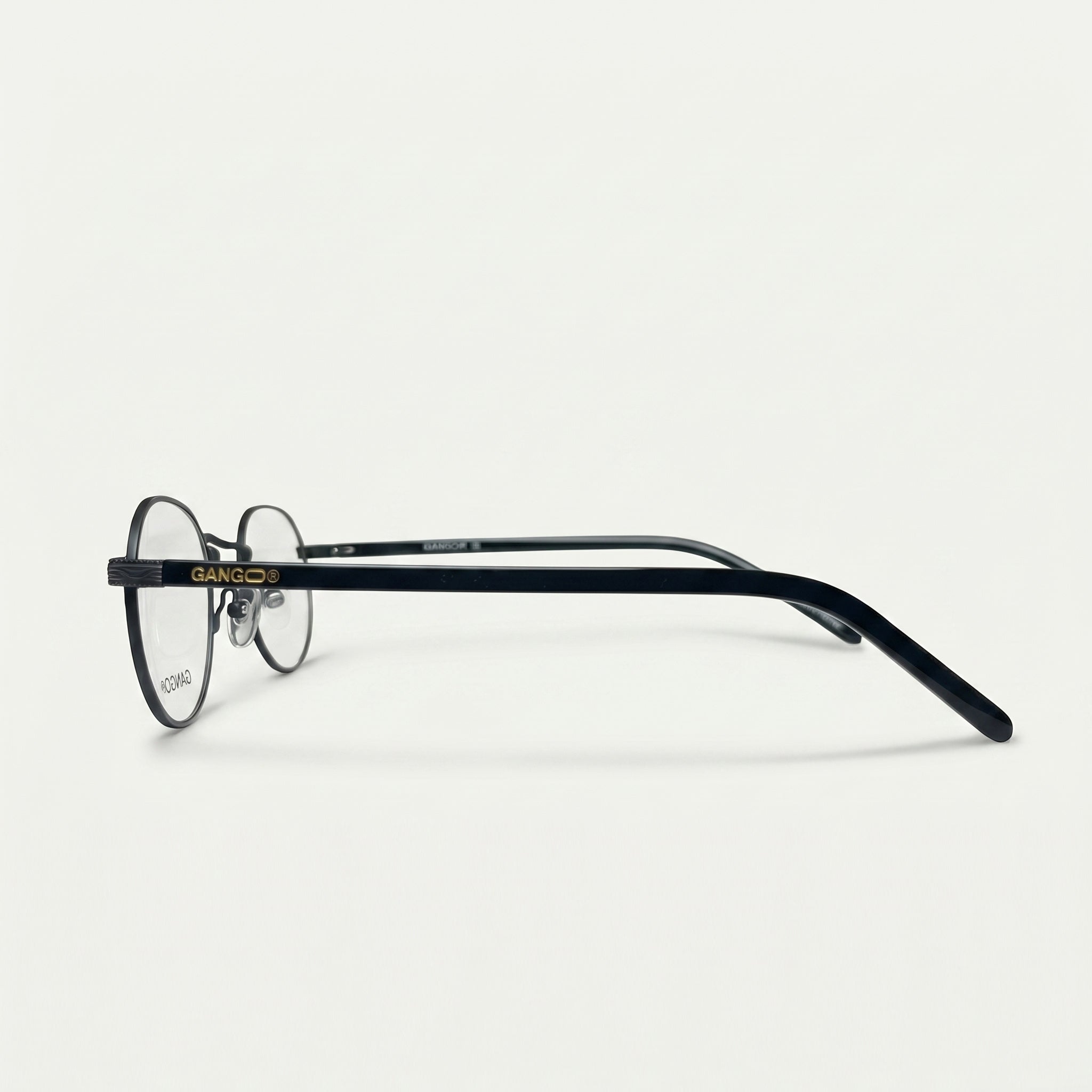 Lunettes de soleil CALA unisex – détail de la monture – Gango Brand