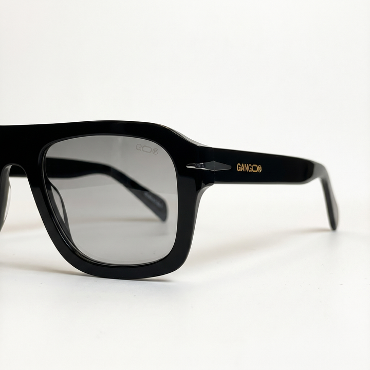 Lunettes de soleil SAHARA noires unisex – vue trois quarts – Gango Brand