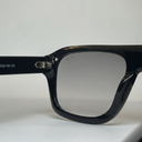 Lunettes de soleil SAHARA noires unisex – détail de la monture – Gango Brand