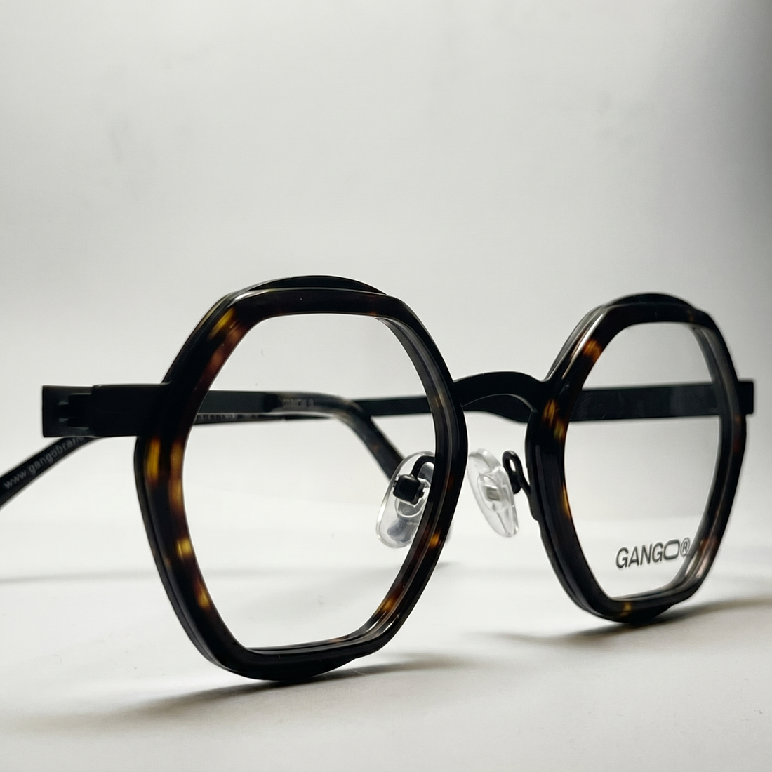 Lunettes de vue NOMAD marron unisex – vue de profil – Gango Brand