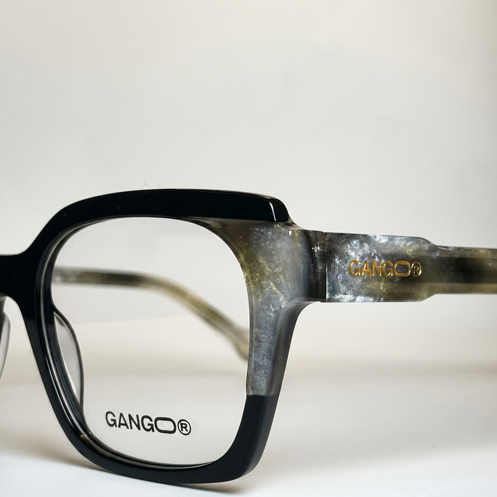 Lunettes de soleil MIRAGE noires unisex – vue trois quarts – Gango Brand