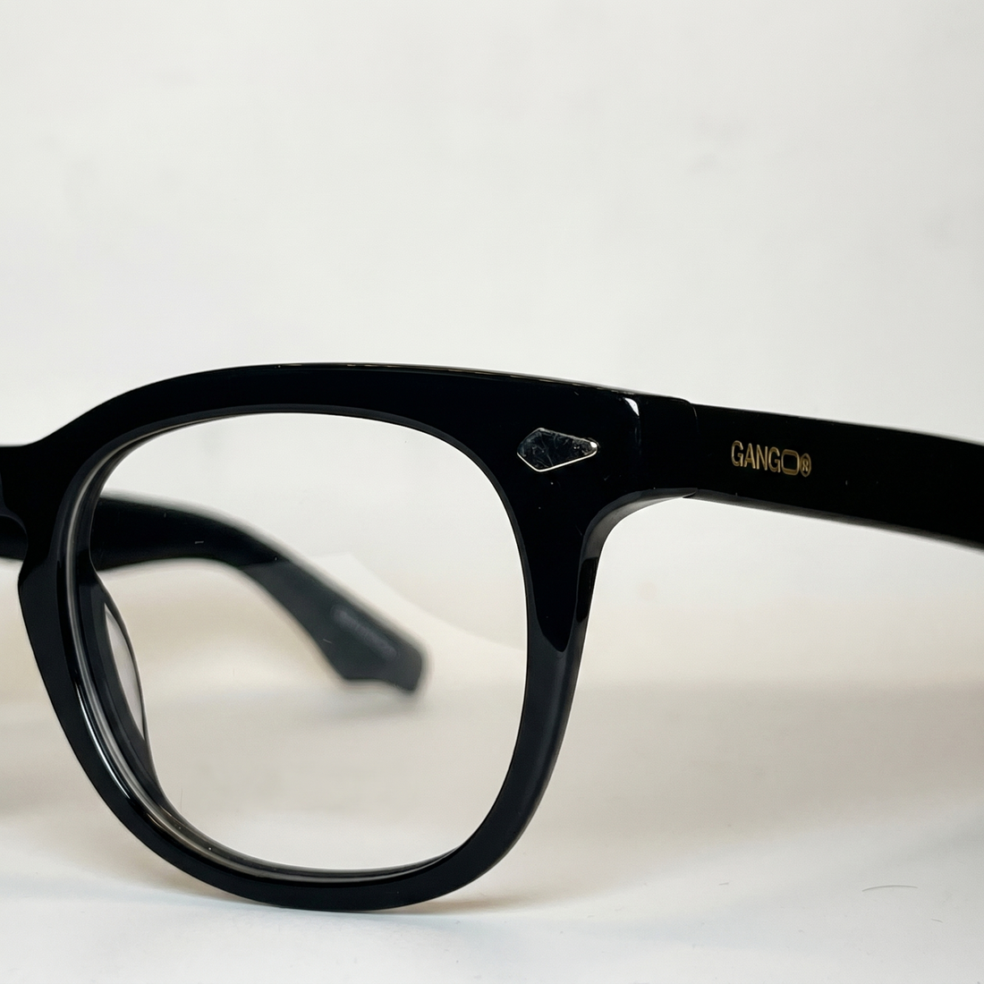 Lunettes de vue RAYO noires unisex – vue arrière – Gango Brand