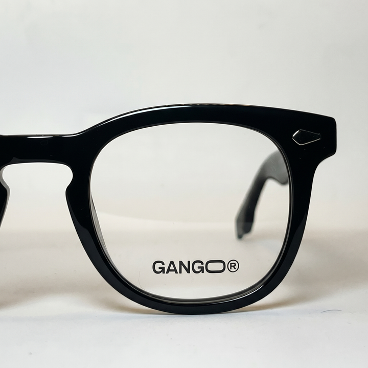 Lunettes de vue RAYO noires unisex – porté – Gango Brand