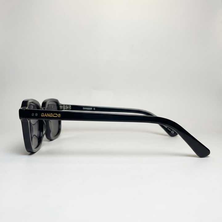 Lunettes de soleil MALIBU noires unisex – vue de profil – Gango Brand