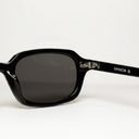 Lunettes de soleil MALIBU noires unisex – détail de la monture – Gango Brand